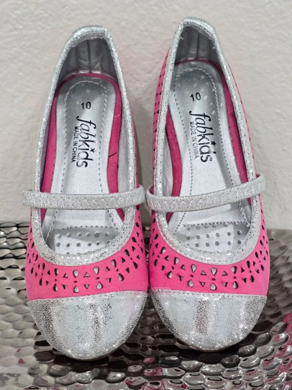 FabKids ✦ Pink & Silver Ballet Flats ✦ Cap Toe Perforated Upper Strap 10 NWT